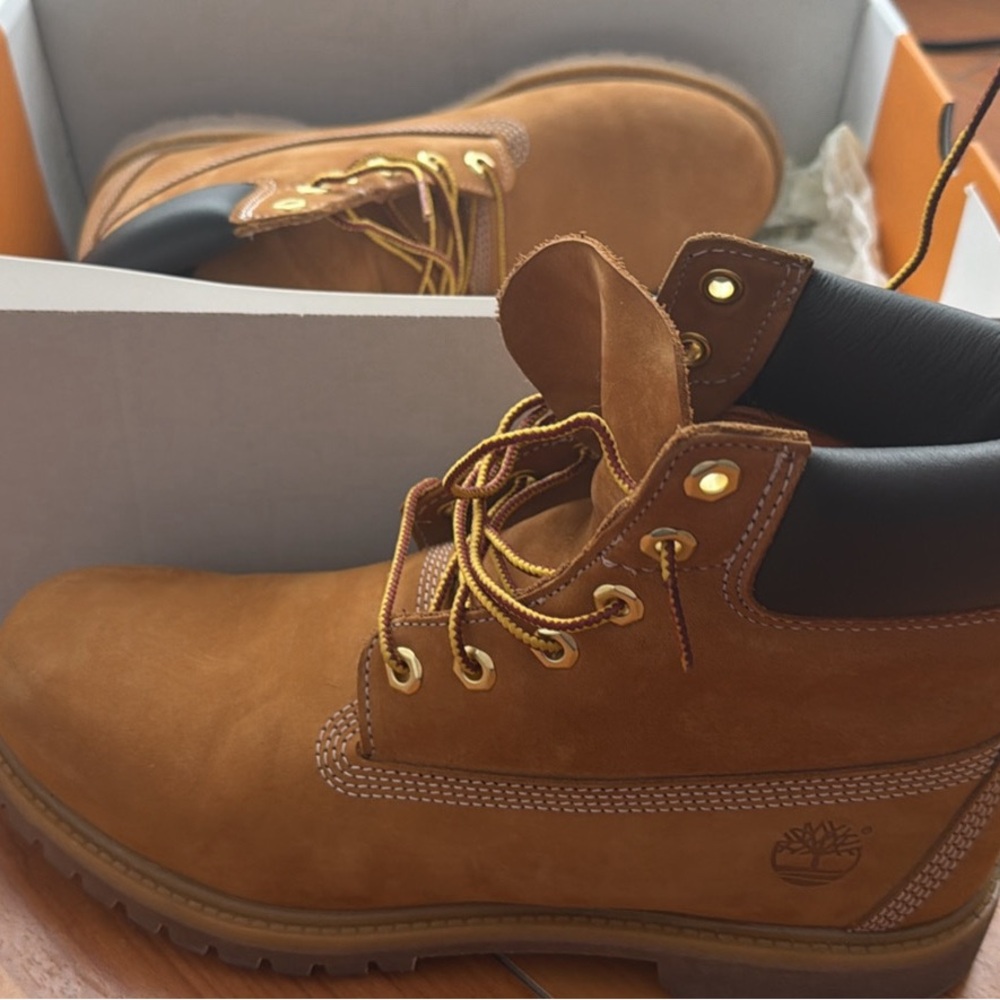 Timberland Tan and Black Leather Boots